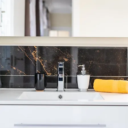 Marzella - Luxury וילה אדחה