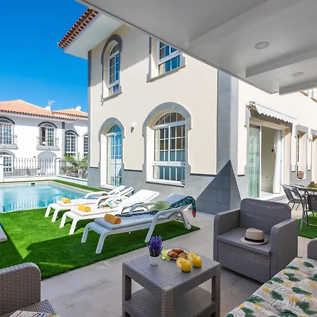 Marzella Luxury - Private Pool - Вилла Адехе